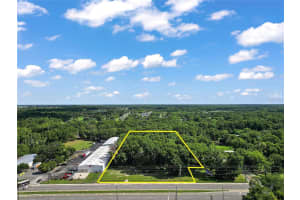 2105 Nw 10th (us Hwy 27) St, OCALA