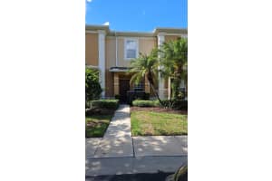 652 Chelsea Dr, DAVENPORT