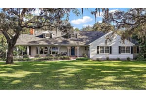 9345 Silver Lake Dr, LEESBURG