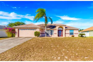 8021 Cardinal Winds Ln, MASCOTTE