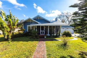 1102 N Arcadia Ave, ARCADIA