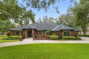 5910 Lake Emma Ct, GROVELAND