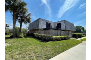 1000 Royal Oak Blvd, LEESBURG