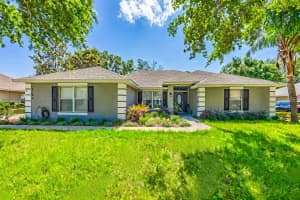 36700 Oconee Ave, EUSTIS