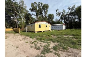 352 S Justice, BUSHNELL