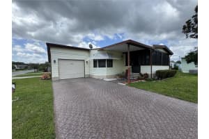 4805 Colonnades Cir E, LAKELAND