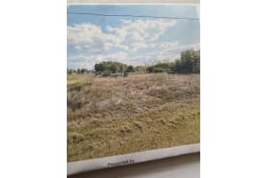 4215 8th St Sw, LEHIGH ACRES