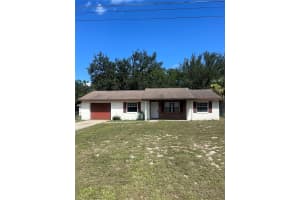 1585 Triangle Dr, MOUNT DORA