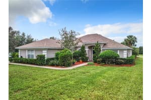 36839 Wolf Ct, EUSTIS