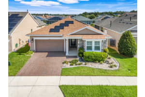 815 Hidden Moss Dr, GROVELAND