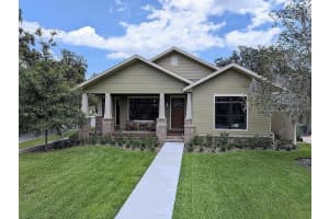 1000 S 9th St, LEESBURG