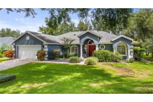 905 Cumberland Cir, MINNEOLA