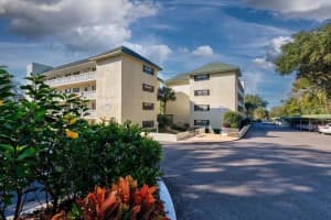 101 N Grandview St #306, MOUNT DORA