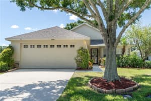 698 Lake Clark Pl, LAKELAND