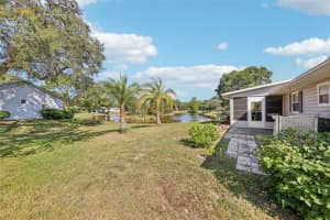 12 Brigadoon Cir, LEESBURG