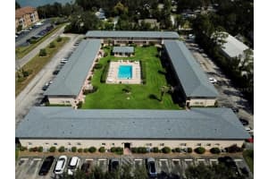 1100 E Caroline St #123, TAVARES