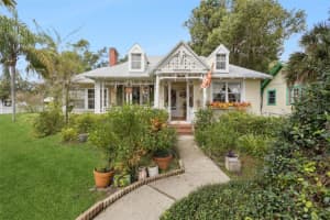 1021 E Third Ave, MOUNT DORA