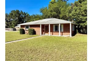 208 Palm Way, TAVARES