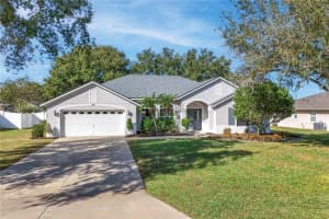 2026 Oakbend Dr, EUSTIS