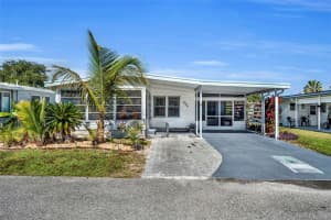 225 Paradise S, LEESBURG