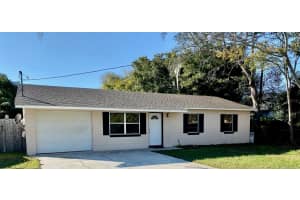 607 Ridge Pl, TAVARES