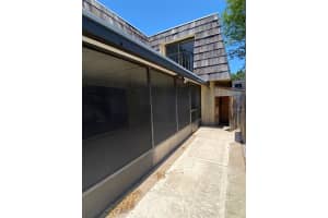 1004 Royal Oak Blvd, LEESBURG