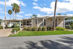 97 Hickory Ln, EUSTIS