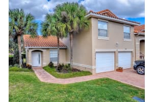 5318 Edgewater Way #10, OXFORD