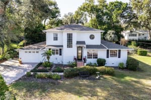 1405 Hilltop Dr, MOUNT DORA