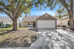 2663 Winchester Cir, EUSTIS