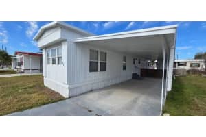 805 E Live Oak St, WILDWOOD