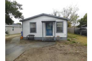 705 W Alfred St, TAVARES