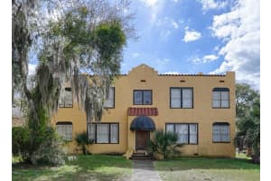 426 E Citrus Ave, EUSTIS