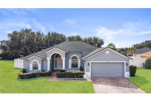 430 Dolcetto Dr, DAVENPORT