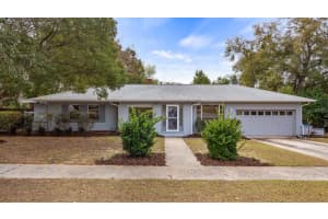 107 E Magnolia Ave, HOWEY IN THE HILLS 107 E Magnolia Ave, HOWEY IN THE HILLS