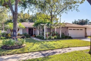 952 Fairway Dr, WINTER PARK