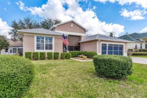 5245 China Sea Dr, TAVARES