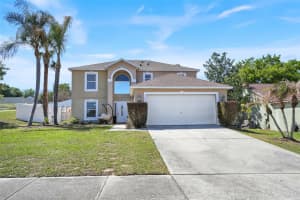 925 Roanoke Dr, MINNEOLA