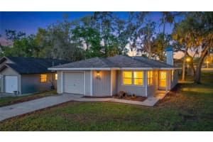 405 E Circlewood St, INVERNESS