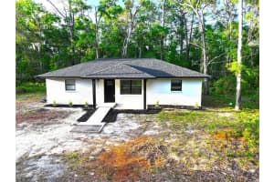 567 School St, BRONSON