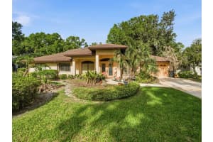 104 Peppertree Ct, YALAHA