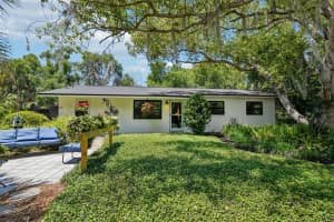 1073 Central St, MOUNT DORA 1073 Central St, MOUNT DORA