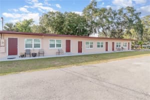 1401 E Alfred St #11, TAVARES