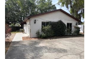 542 E Caroline St, TAVARES