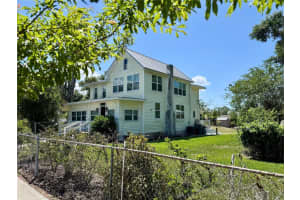 708 E Lemon Ave, EUSTIS