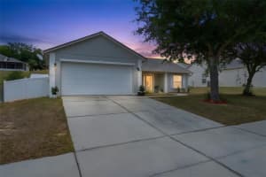 812 Shore Breeze Way, MINNEOLA