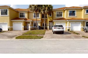 1370 Pacific Rd, KISSIMMEE