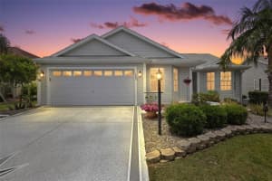 403 Mcleod Ln, THE VILLAGES