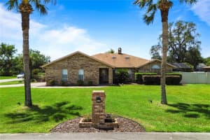 565 Hayman Ct, DEBARY