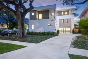 588 Riviera Dr, TAMPA